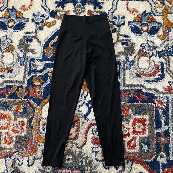 aerie Pants - The original crossover aerie leggings! In all black, size medium